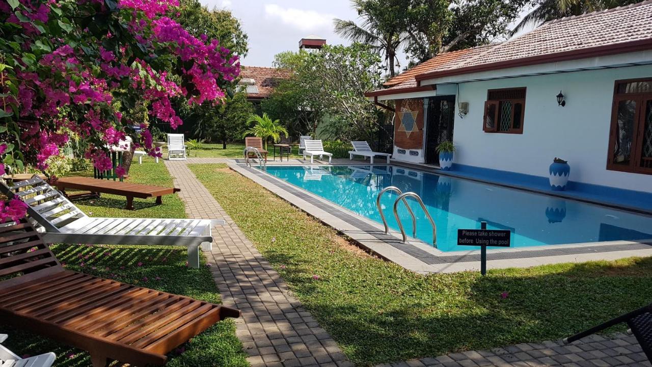 Lioni Holidays Villa Негомбо Екстер'єр фото