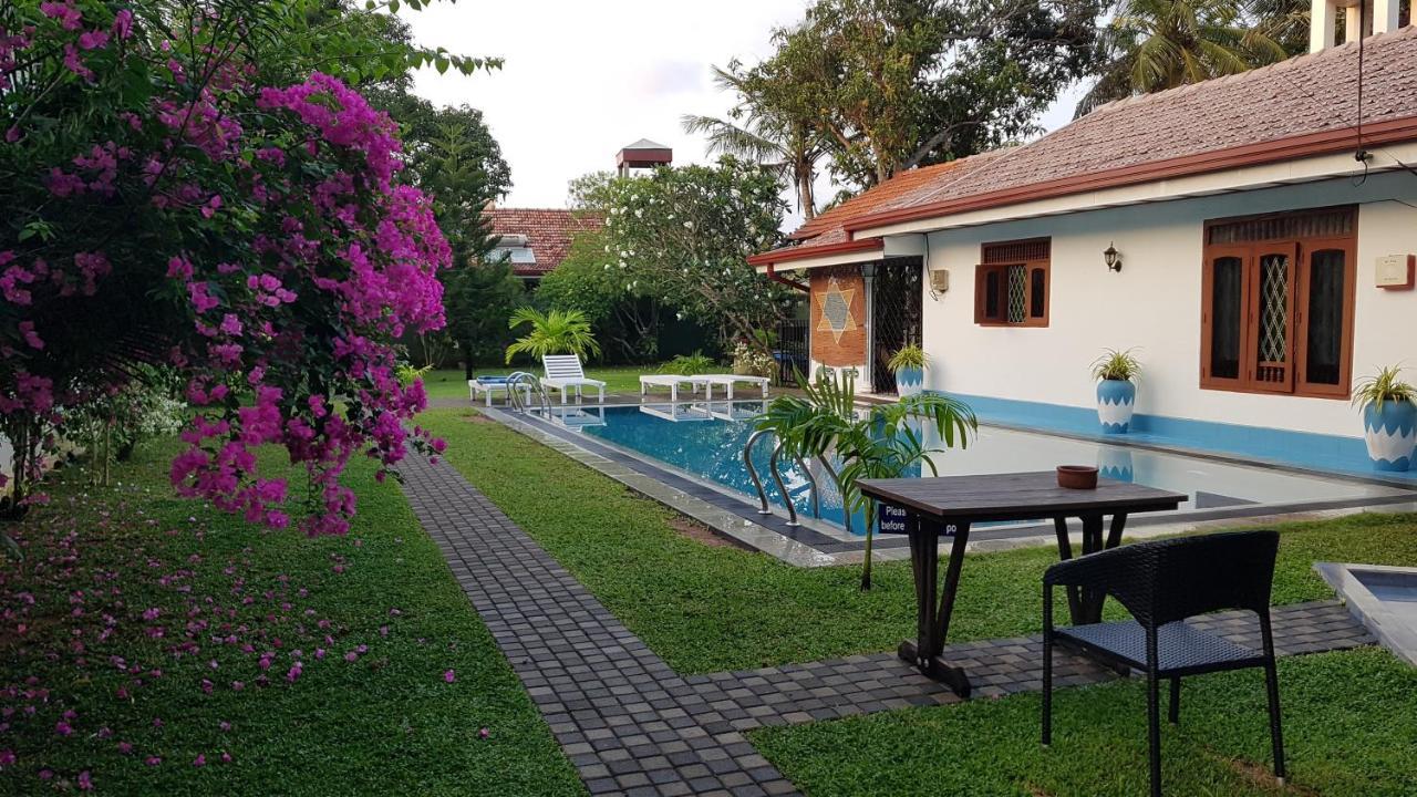 Lioni Holidays Villa Негомбо Екстер'єр фото
