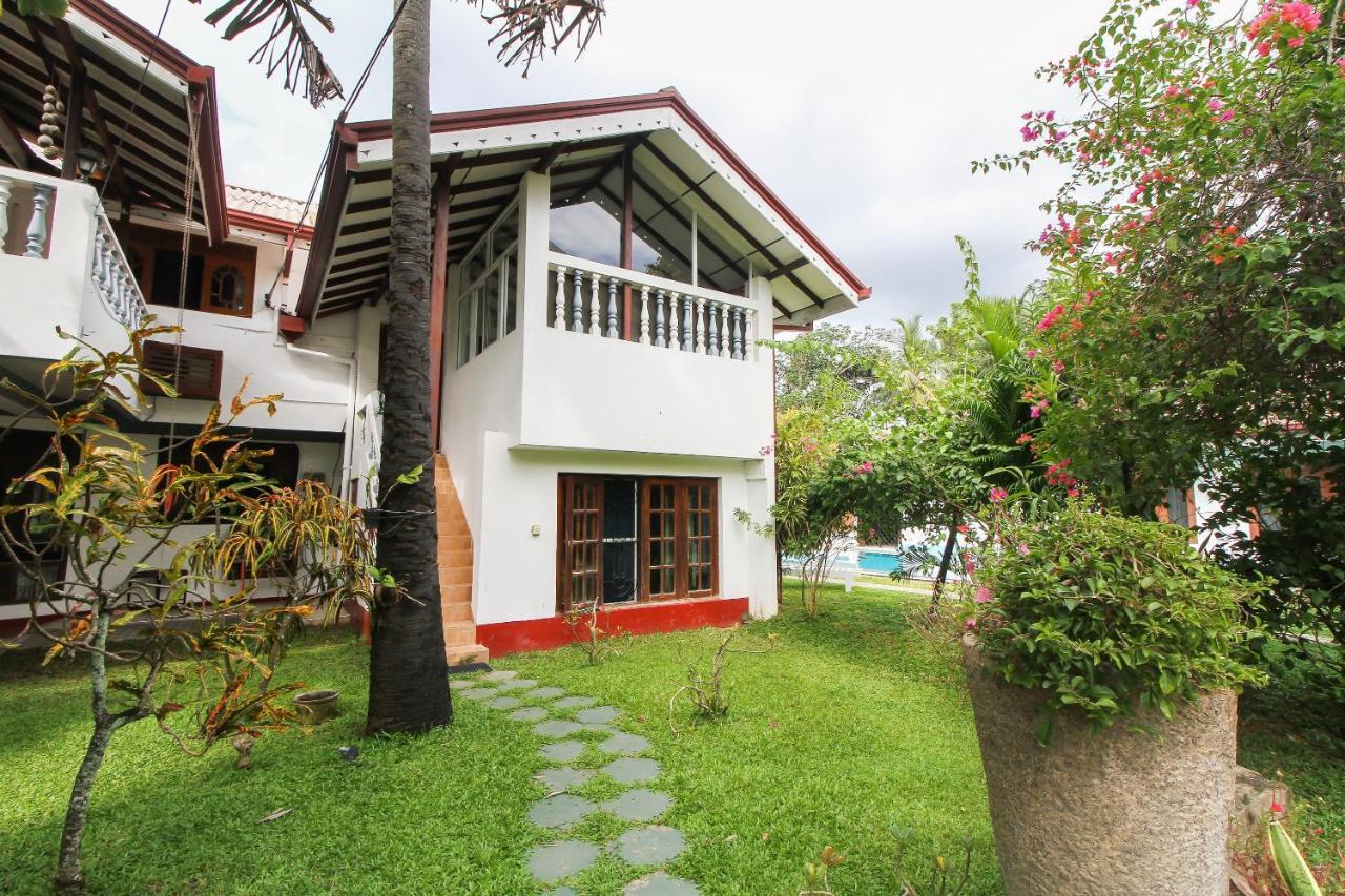 Lioni Holidays Villa Негомбо Екстер'єр фото