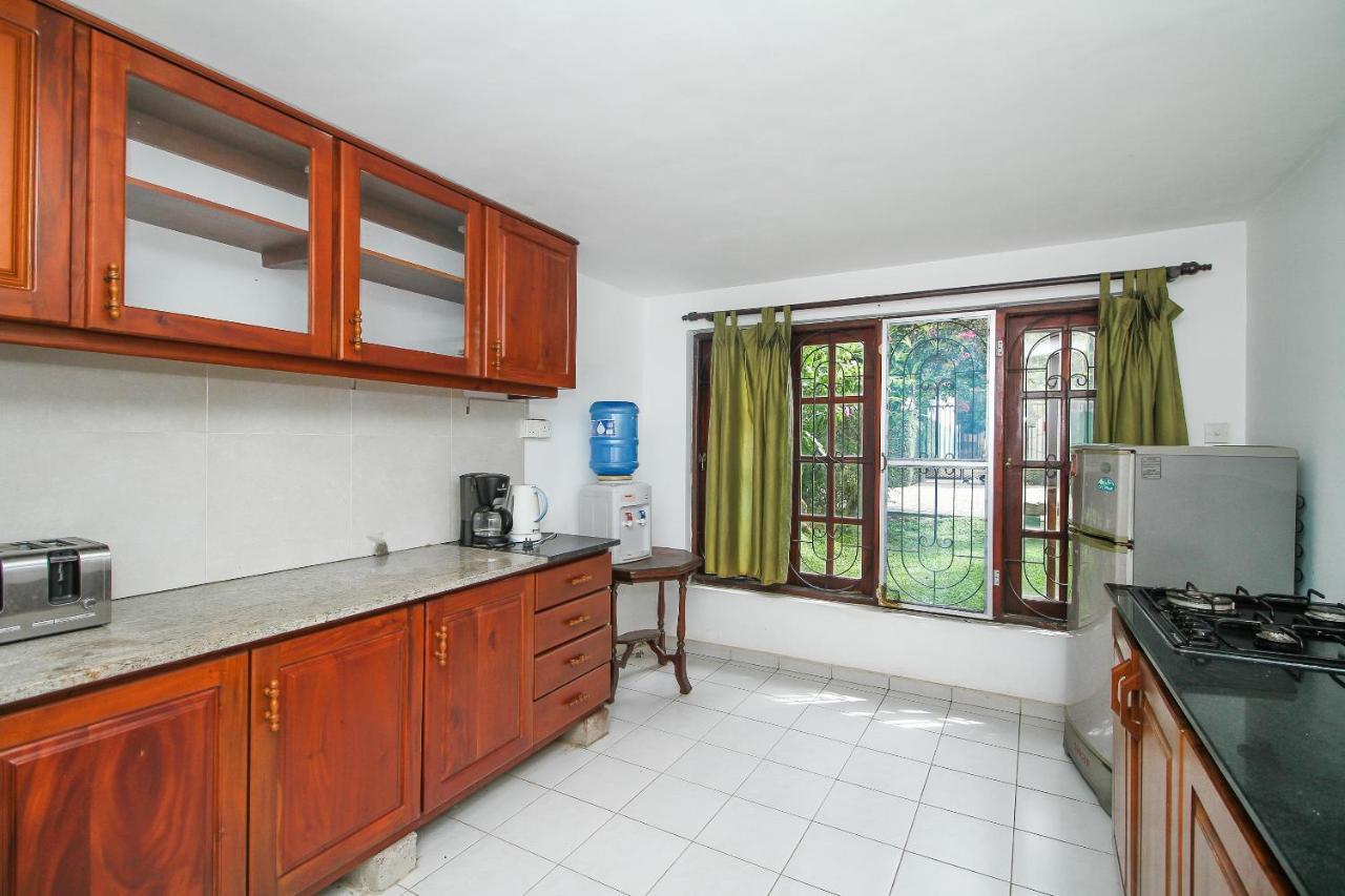 Lioni Holidays Villa Негомбо Екстер'єр фото