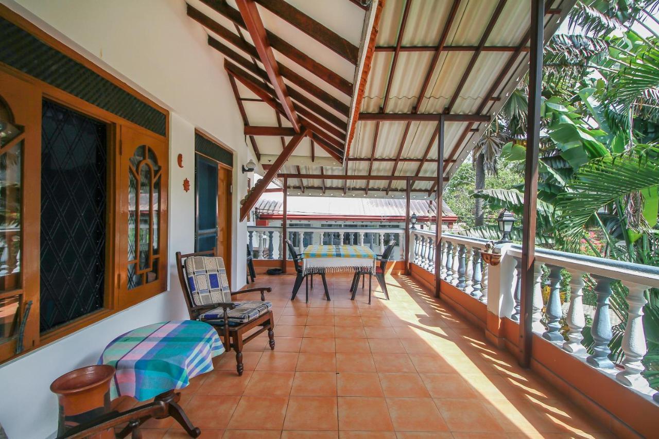 Lioni Holidays Villa Негомбо Екстер'єр фото